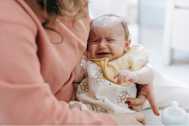 Bébé en pleurs